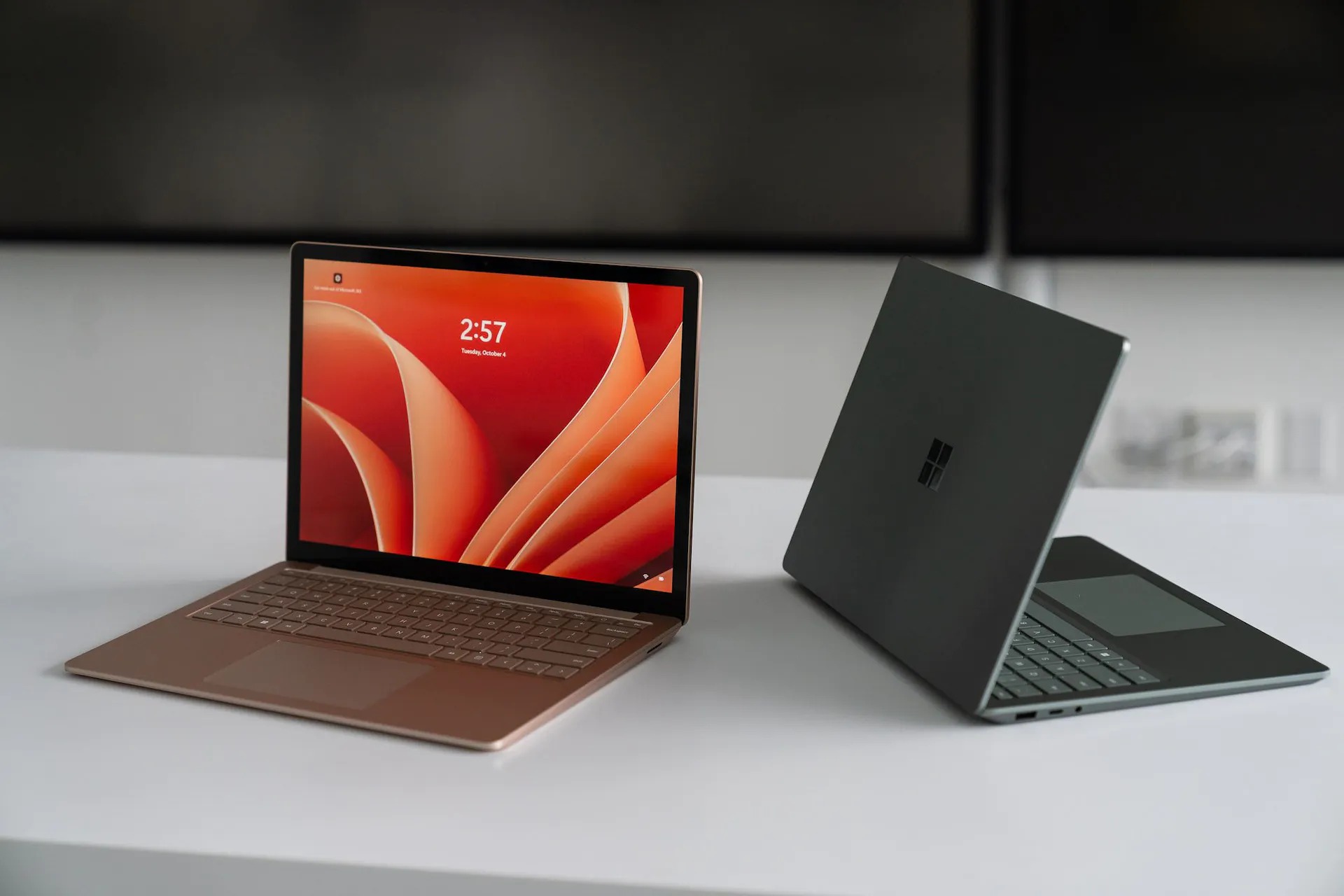 Surface Laptop 5 ra mắt: Hỗ trợ Thunderbolt 4, không có tuỳ chọn chip AMD, giá từ 24 triệu đồng Surface Laptop 5 ra mắt: Hỗ trợ Thunderbolt 4, không có tuỳ chọn chip AMD, giá từ 24 triệu đồng