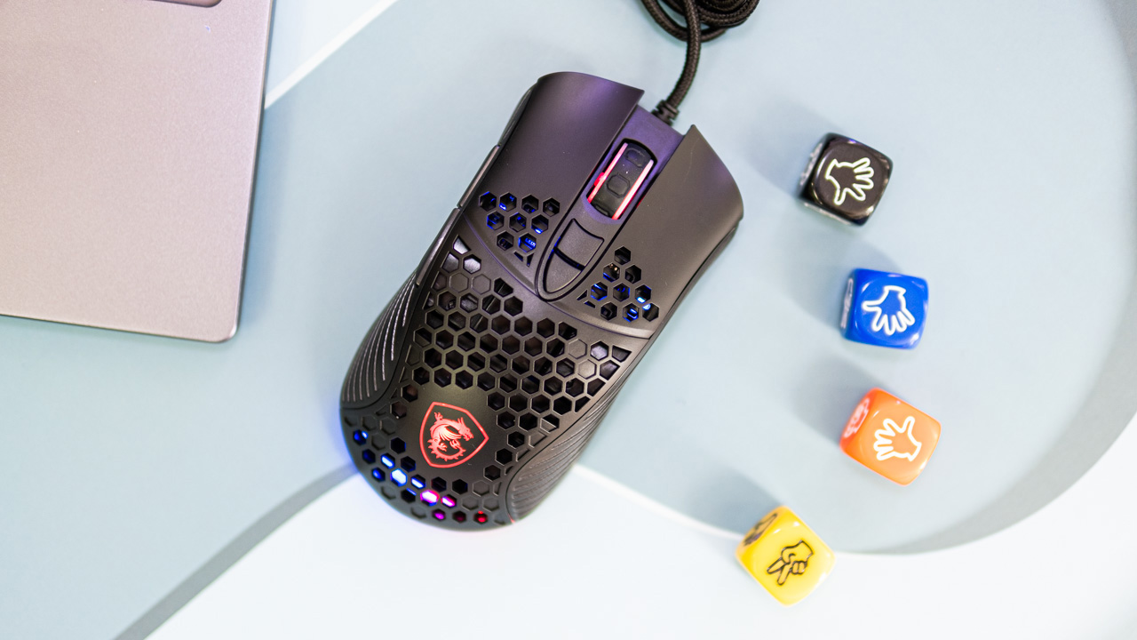 Trên tay chuột Gaming MSI M99 vừa săn sale 90K: Thiết kế hiện đại, LED RGB xịn sò, có phần mềm điều khiển