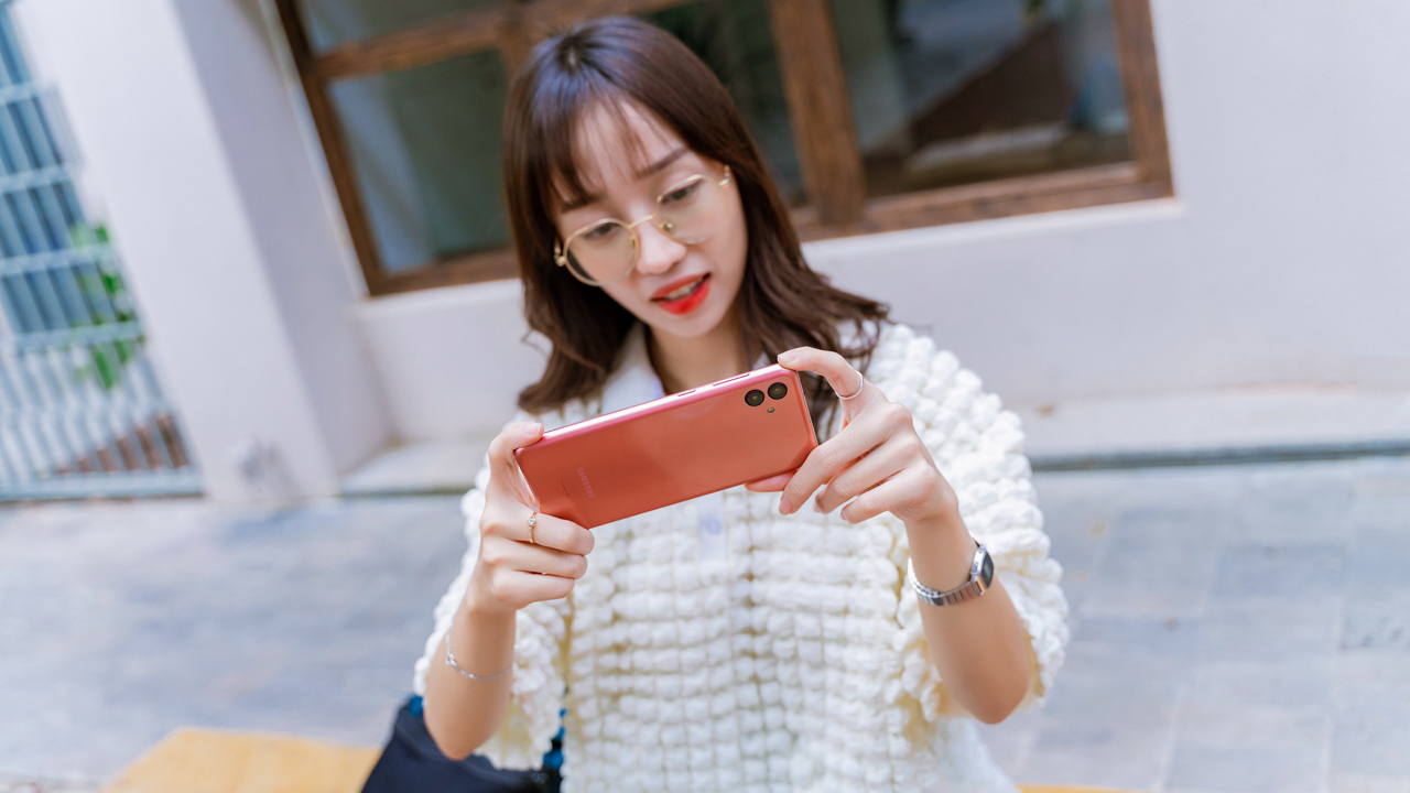 Ngày dài của GenZ với viên pin lớn 5000 mAh trên Galaxy A04 liệu có vượt qua mọi tác vụ?
