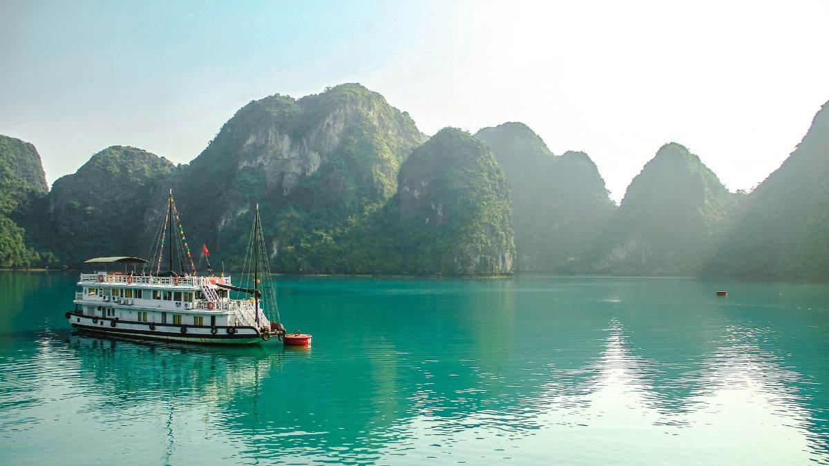 10+ Tour du lịch Tết Nguyên Đán 2025 HOT nhất không thể bỏ lỡ