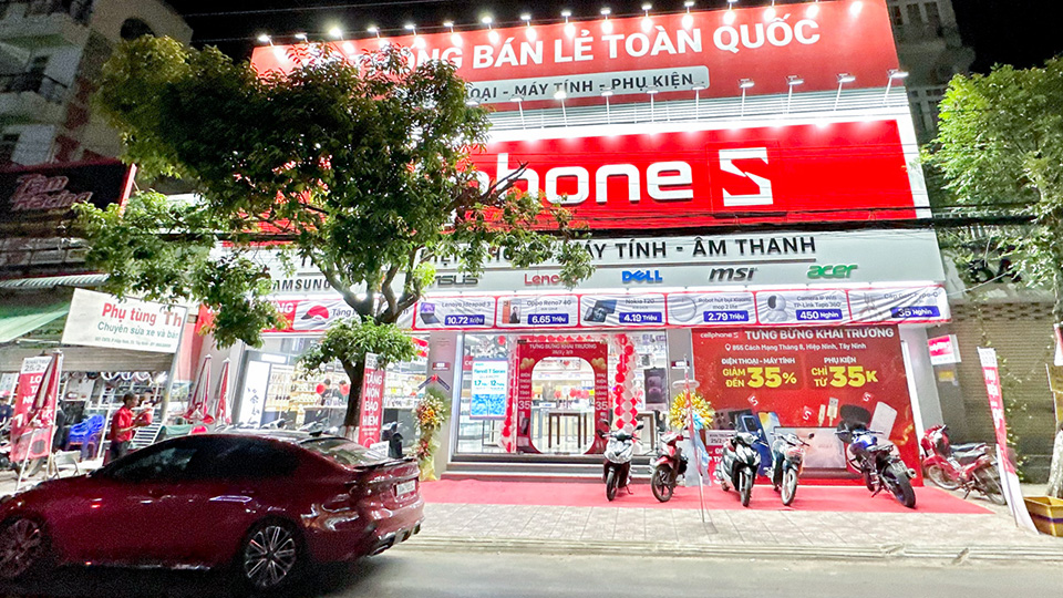 CellphoneS mừng khai trương cửa hàng mới tại 855 đường Cách mạng tháng 8, Tây Ninh với hàng loạt ưu đãi hấp dẫn