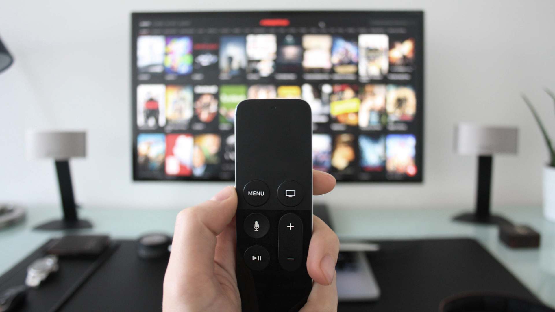 Internet Tivi là gì? Đâu là ưu và nhược điểm của Internet Tivi?