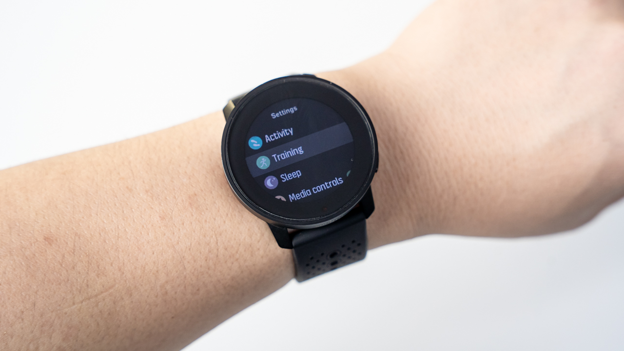 Trên tay Suunto 9 Peak: Đồng hồ GPS cao cấp, chống nước ấn tượng, đối thủ đáng gờm của Garmin và Coros