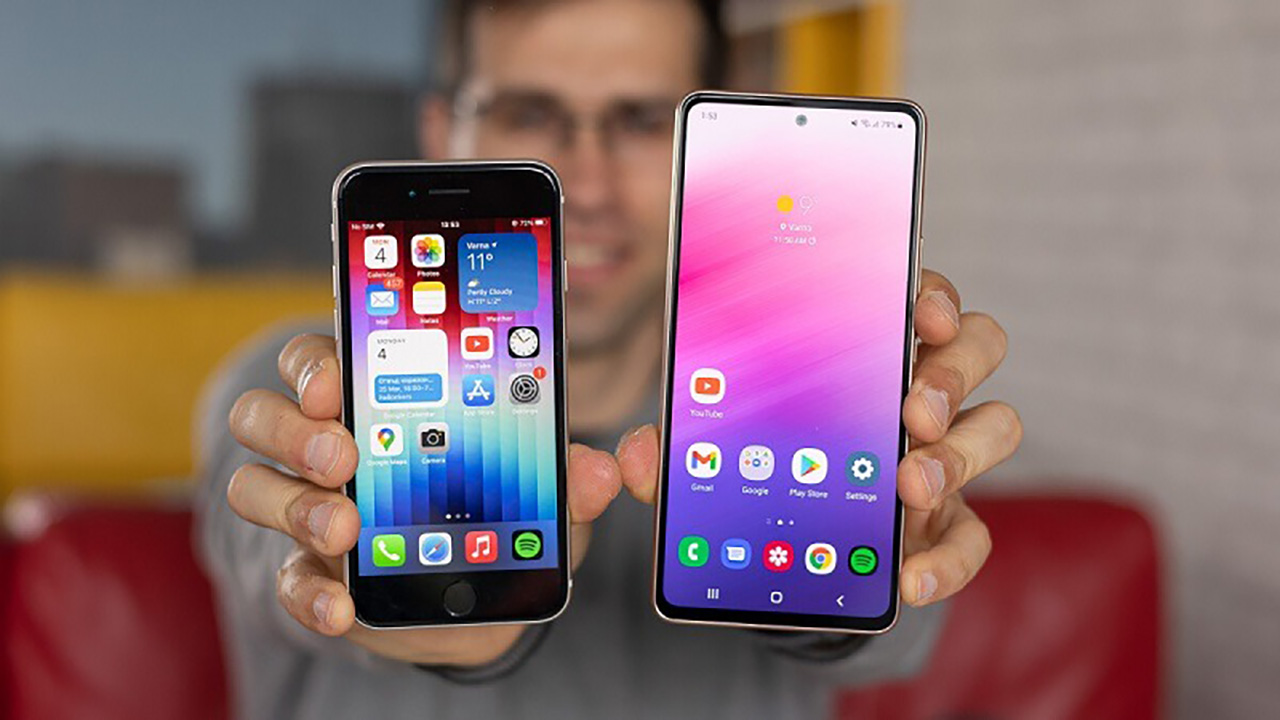 So sánh Galaxy A54 5G và iPhone SE 2022: “Siêu phẩm” tầm trung nào đáng mua hơn?