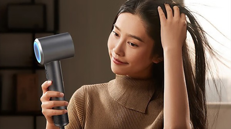 Xiaomi ra mắt máy sấy tóc Hair Dryer H501 với thân máy nhẹ, giá 927 ngàn đồng