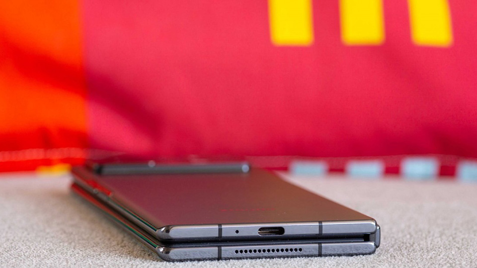 Xiaomi MIX Fold 3 sẽ có camera ẩn dưới màn hình, hỗ trợ sạc không dây 50W