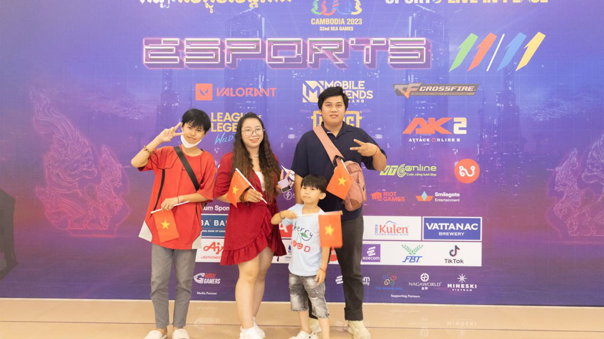 #Độc quyền: PUBG Mobile - Hội ngộ đồng hương nơi đất khách tại SEA Games 32 #Độc quyền: PUBG Mobile - Hội ngộ đồng hương nơi đất khách tại SEA Games 32