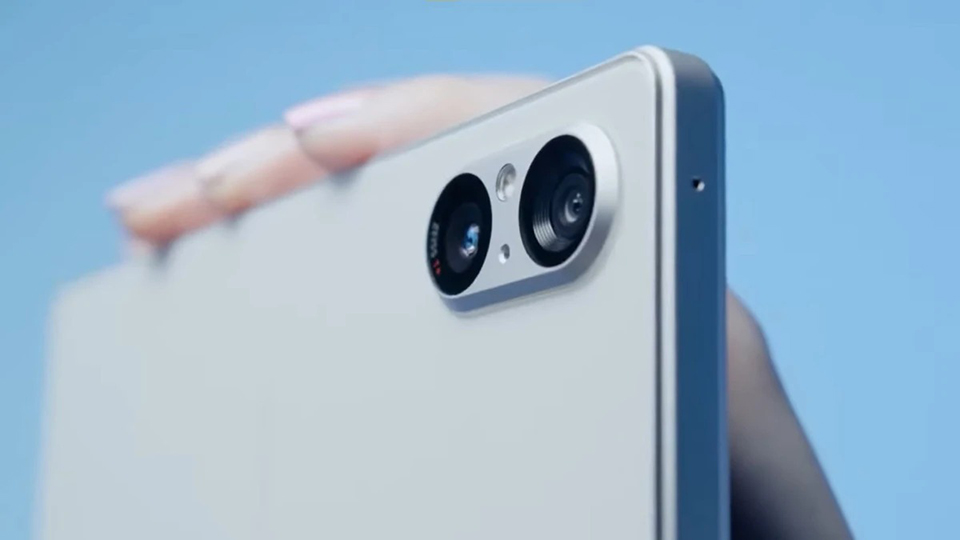 Rò rỉ video quảng cáo Sony Xperia 5 V: Ít camera hơn, giá rẻ hơn?