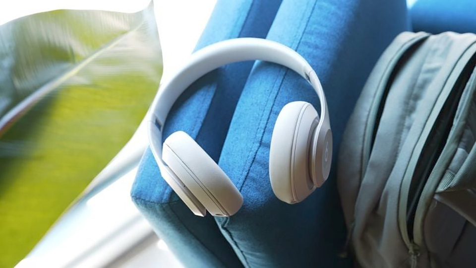 Beats Studio Pro ra mắt với chất lượng âm thanh được cải thiện, Spatial Audio, USB-C, giá 8.27 triệu đồng