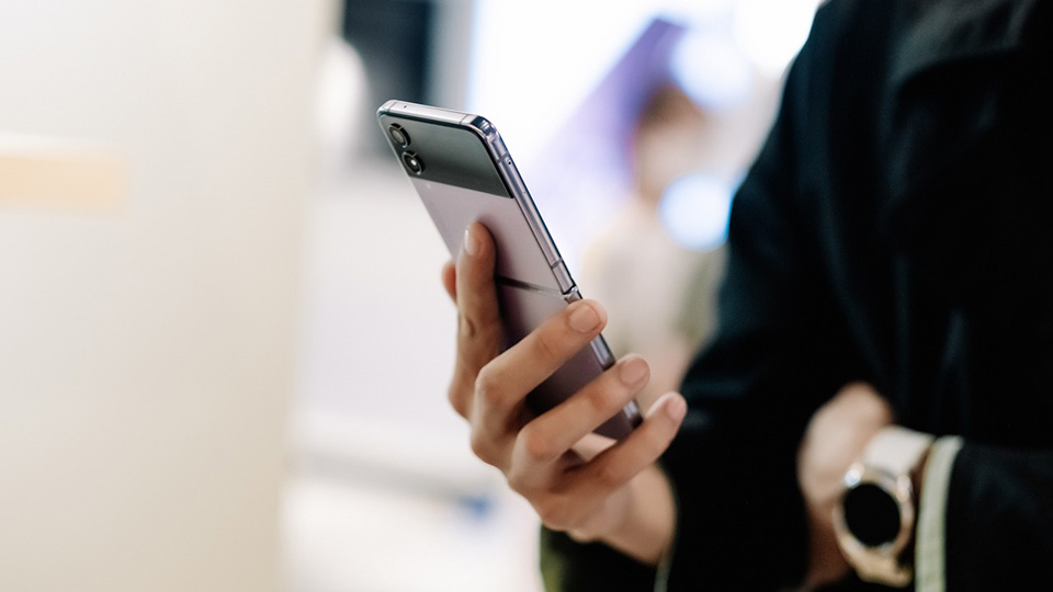Top 4 smartphone “nhỏ nhưng có võ” đáng mua nhất hiện nay