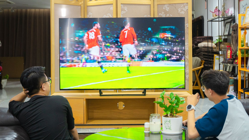 Trên tay TV Xiaomi A Pro 65inch 4K: Thiết kế siêu mỏng, kích thước lớn xem "phê", màu sắc sống động, giá 13.9 triệu