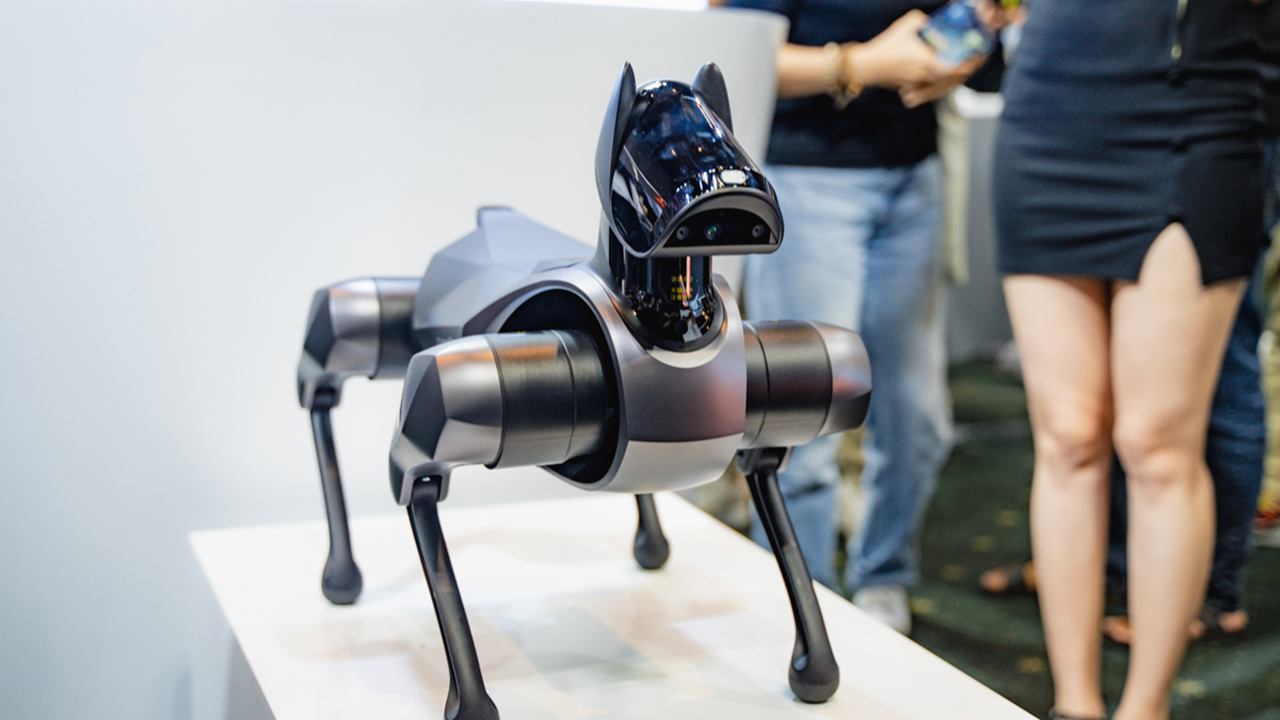 Cận cảnh Xiaomi CyberDog 2 tại Việt Nam: Chú chó đến từ tương lai với nhiều cơ chế y như... chó thật
