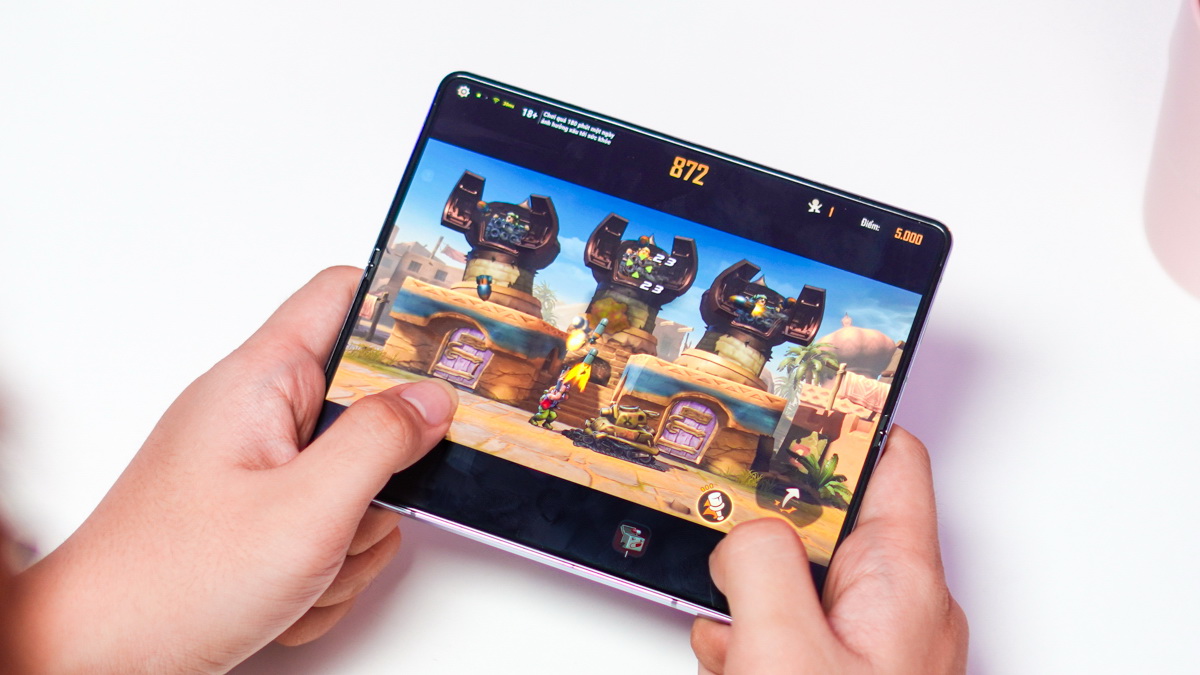 Chiến Metal Slug: Awakening trên Galaxy Z Fold5 - Tuyệt đỉnh!