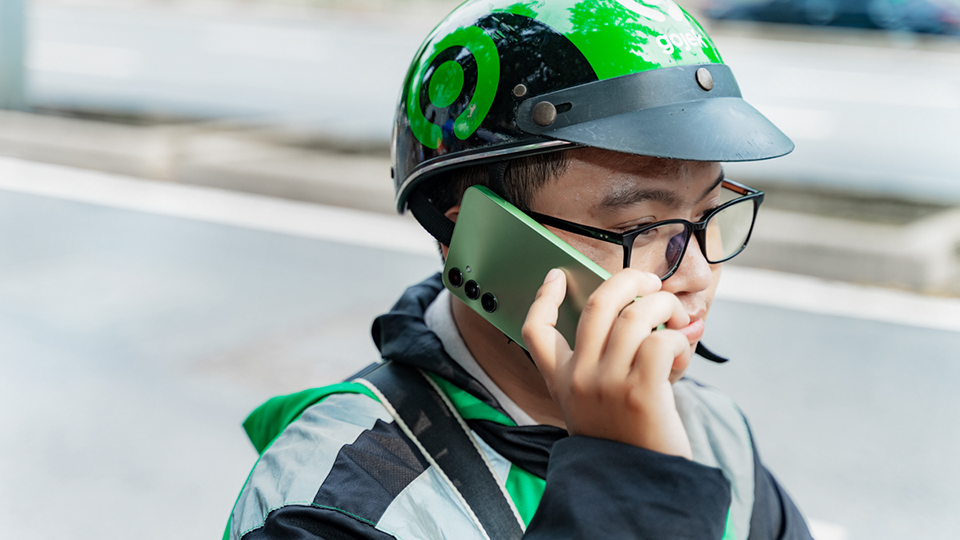 Galaxy A05 và A05s: Bộ đôi điện thoại ngon - bổ và rẻ dành cho anh em tài xế công nghệ Galaxy A05 và A05s: Bộ đôi điện thoại ngon - bổ và rẻ dành cho anh em tài xế công nghệ