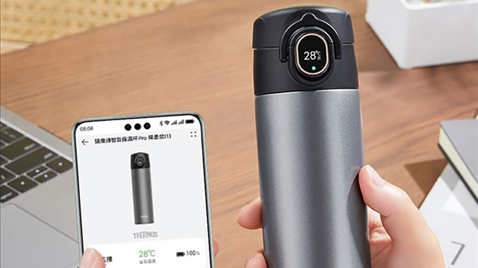 Huawei ra mắt cốc giữ nhiệt Thermos Smart Insulated Cup Pro với màn hình OLED cảm ứng, giá 1.24 triệu đồng