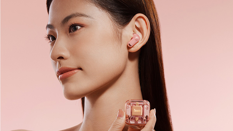 CellphoneS mở bán loa Divoom Lovelock và tai nghe Divoom Spark Air với giá và ưu đãi hấp dẫn