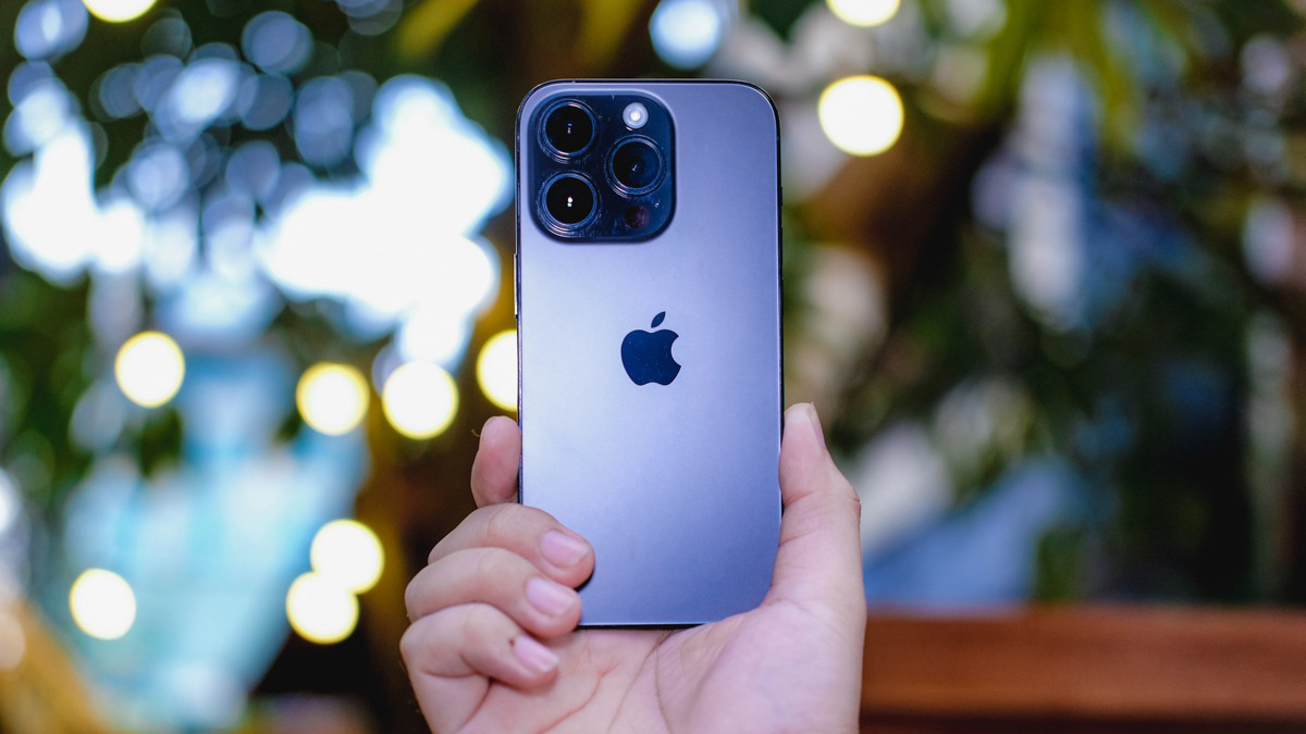 4 smartphone chất lượng không kém iPhone 15 Pro nhưng giá rẻ hơn khá nhiều
