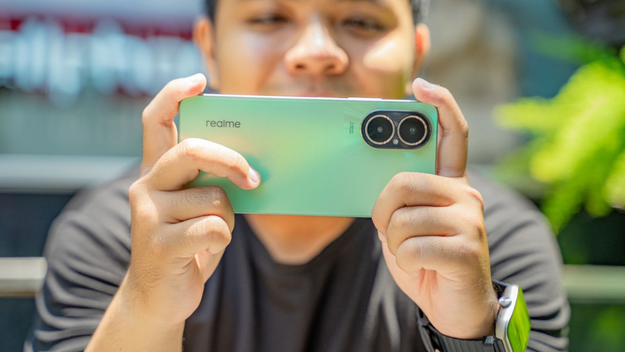Trên tay realme C67: Ngoại hình đẹp và rất ấn tượng, Snapdragon 685, camera 108MP, giá chỉ 4.99 triệu